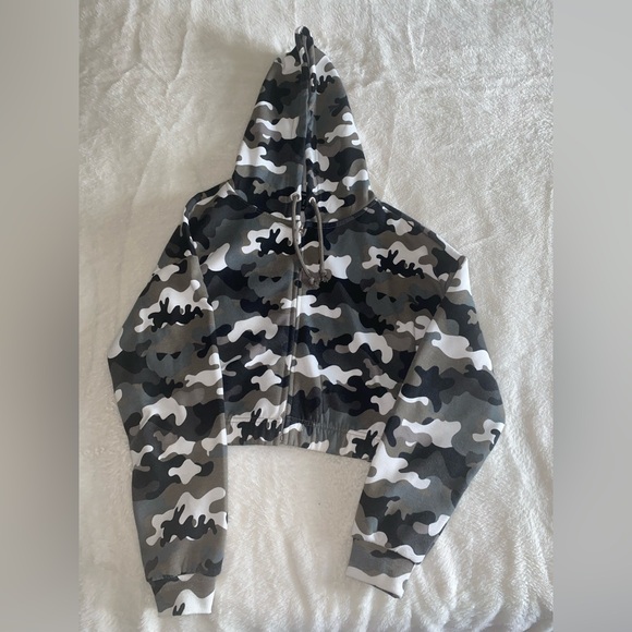 Fleece zip-up cropped hoodie - Picture 2 of 4